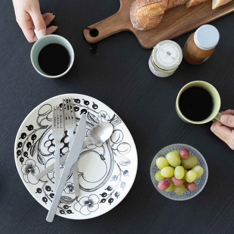 メラミン化粧板を使用したテーブルのお手入れ方法を解説！2つのポイントや注意点も紹介