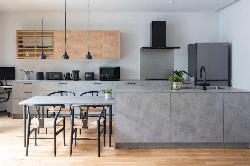 ダイニングテーブルの高さは？サイズ別の特徴や選び方の3つの手順を解説