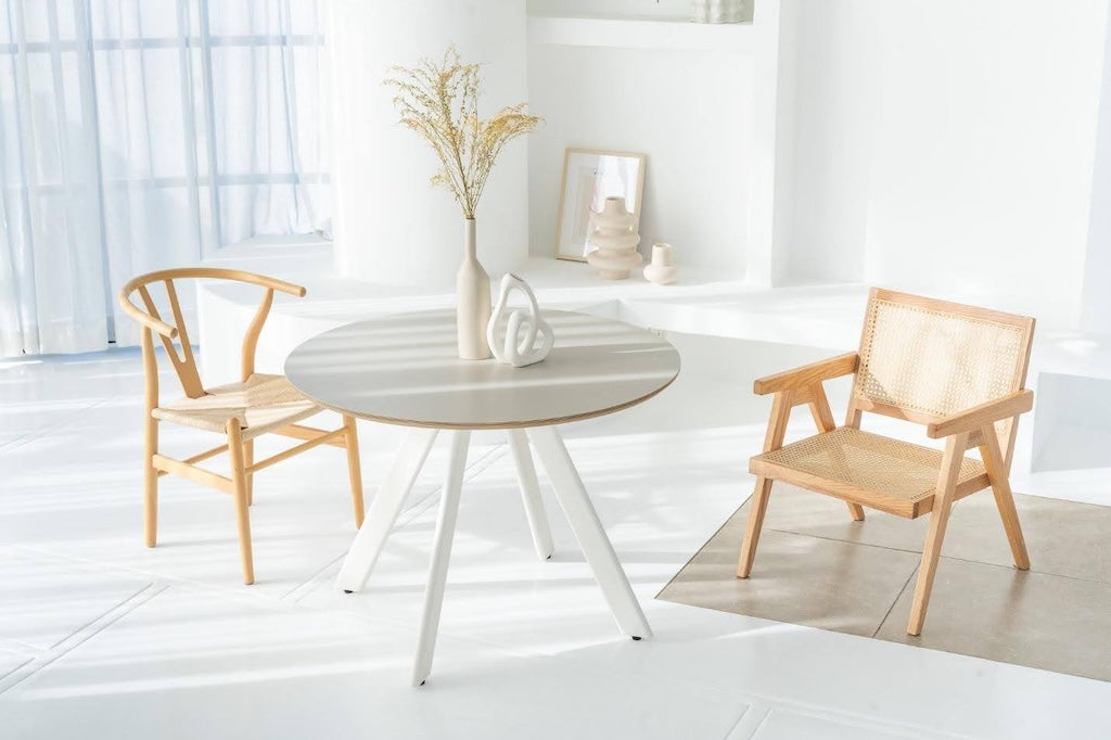 円形のダイニングテーブルの使い勝手は？優れている理由や選び方の4つのポイントを解説