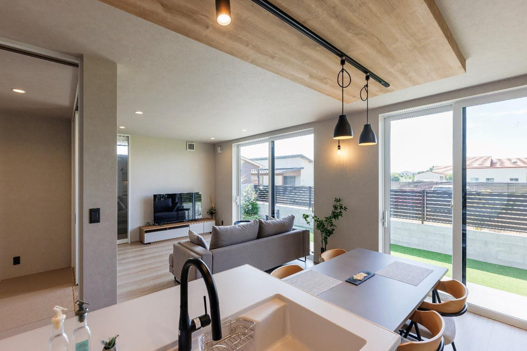 注文住宅で理想的なダイニングテーブルを選ぶコツとは？間取り別・デザイン別にご紹介