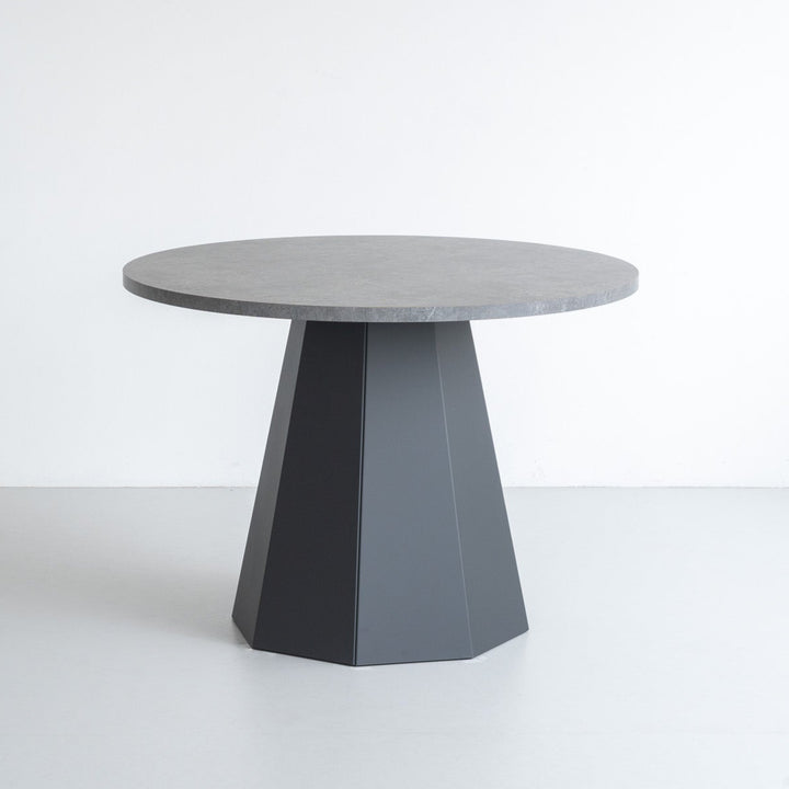 ダイニングテーブル marto  オクタ脚 Gハウスさま